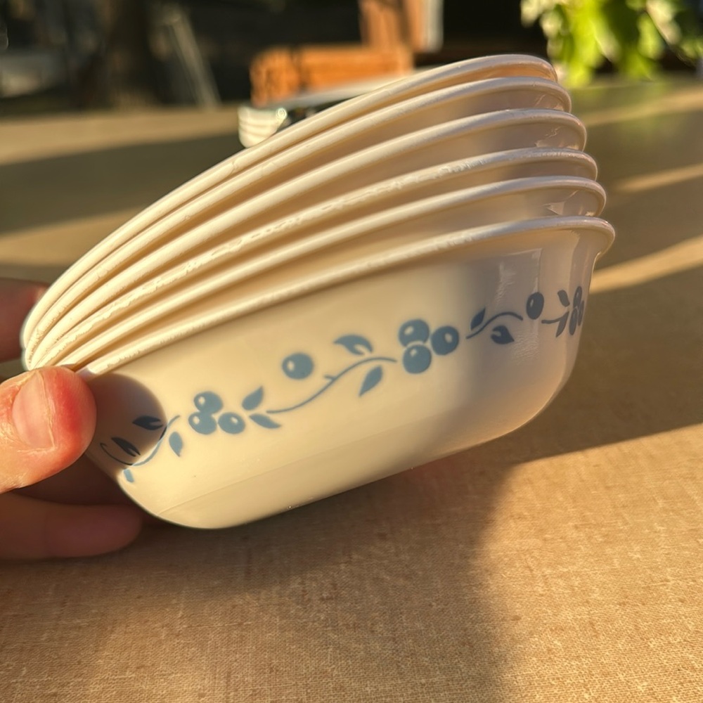 Vintage Corelle blueberry dessert bowls. Set of 6